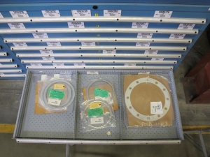 LISTA HEAVY DUTY 9-DRAWER PARTS CABINET W/ CONTENTS (W-50) LOADING & HANDLING FEE $25-